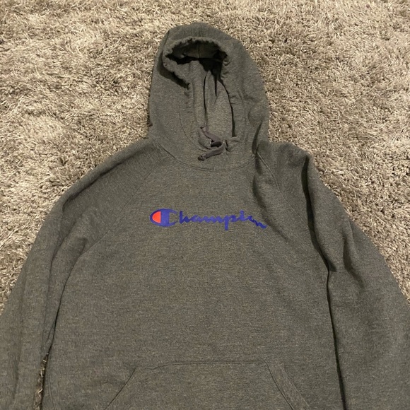 Sweatshirt - Picture 1 of 4